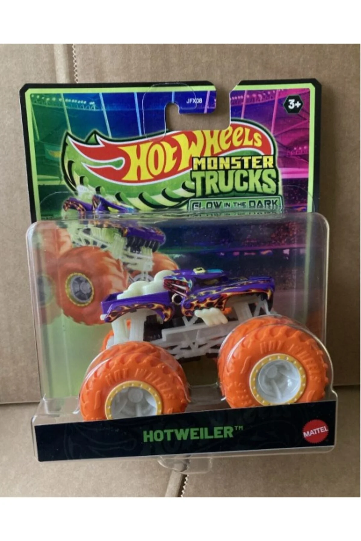 MONSTER TRUCKS - Hotweiler - Karanlıkta Parlayan - Yeni Kart-JFX19