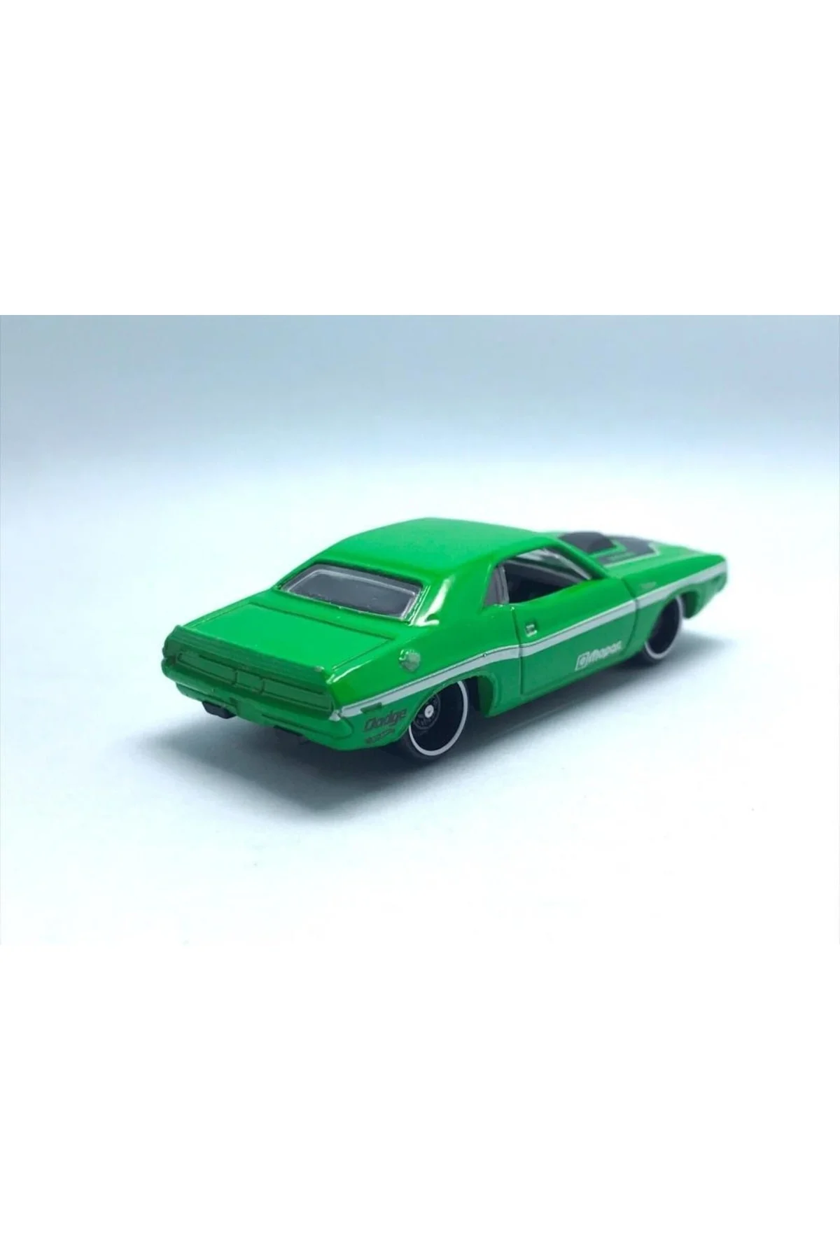 Tekli Arabalar 70 Dodge Hemı Challenger Hkj55 - HOT WHEELS Görsel 2