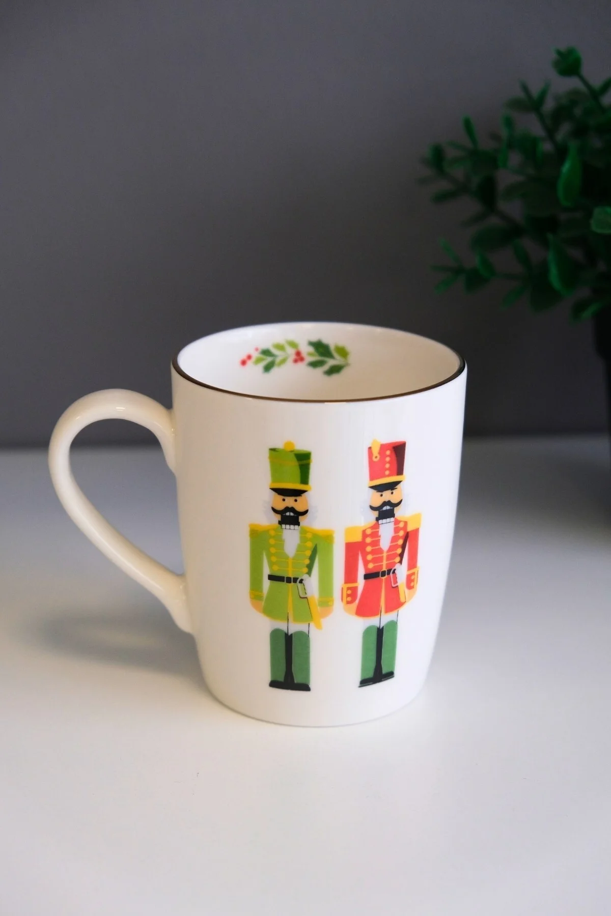 Tabak Evi Porselen Altın Yaldızlı Kurşun Asker Kulplu Mug Kupa 9cm 220ml 4 lü - tabakevi Görsel 2