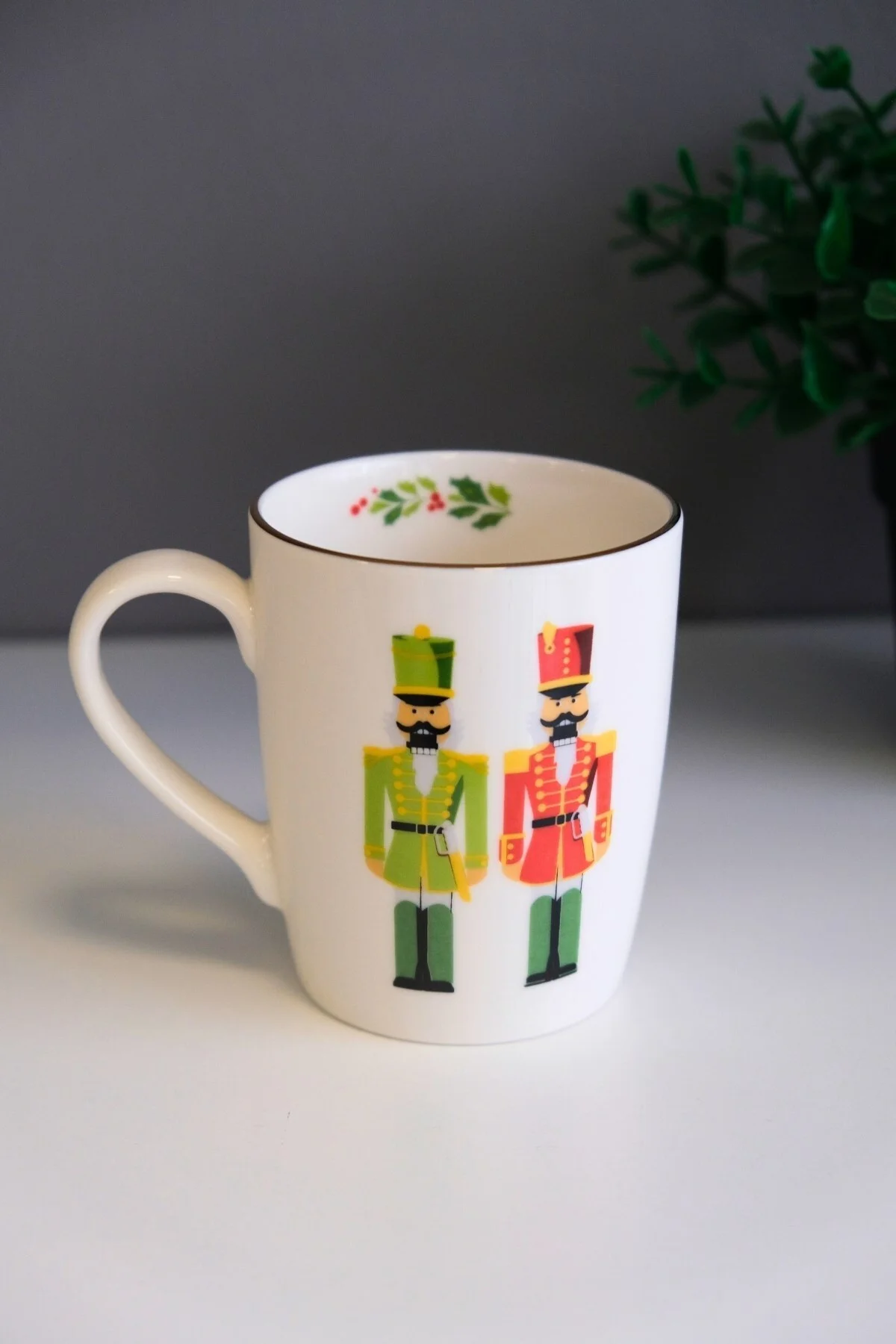 Tabak Evi Porselen Altın Yaldızlı Kurşun Asker Kulplu Mug Kupa 9cm 220ml Tekli - tabakevi Görsel 4