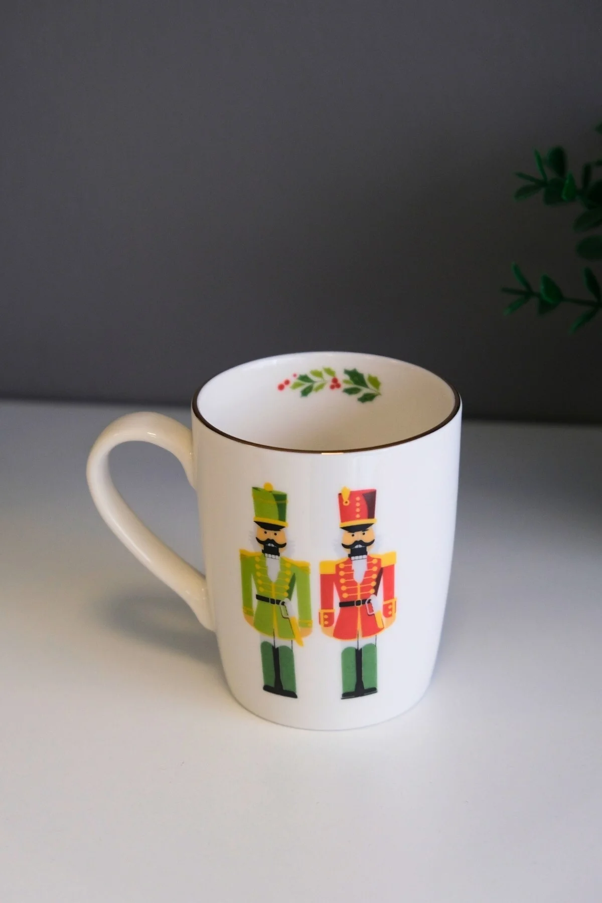 Tabak Evi Porselen Altın Yaldızlı Kurşun Asker Kulplu Mug Kupa 9cm 220ml Tekli - tabakevi Görsel 3