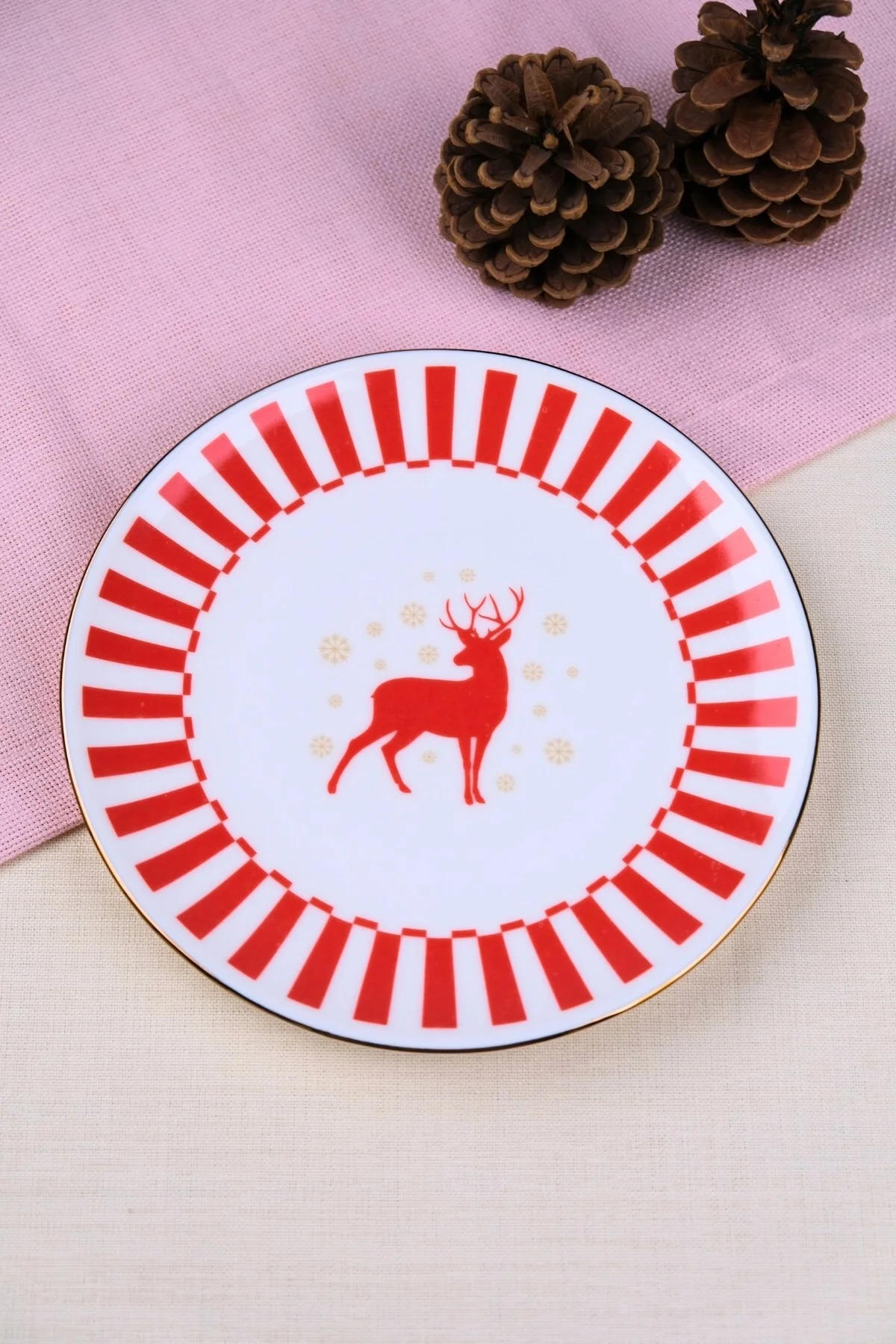 Tabak Evi Porselen Altın Yaldızlı Geyik Pasta Tabağı 20,50cm 2 li - tabakevi Görsel 2