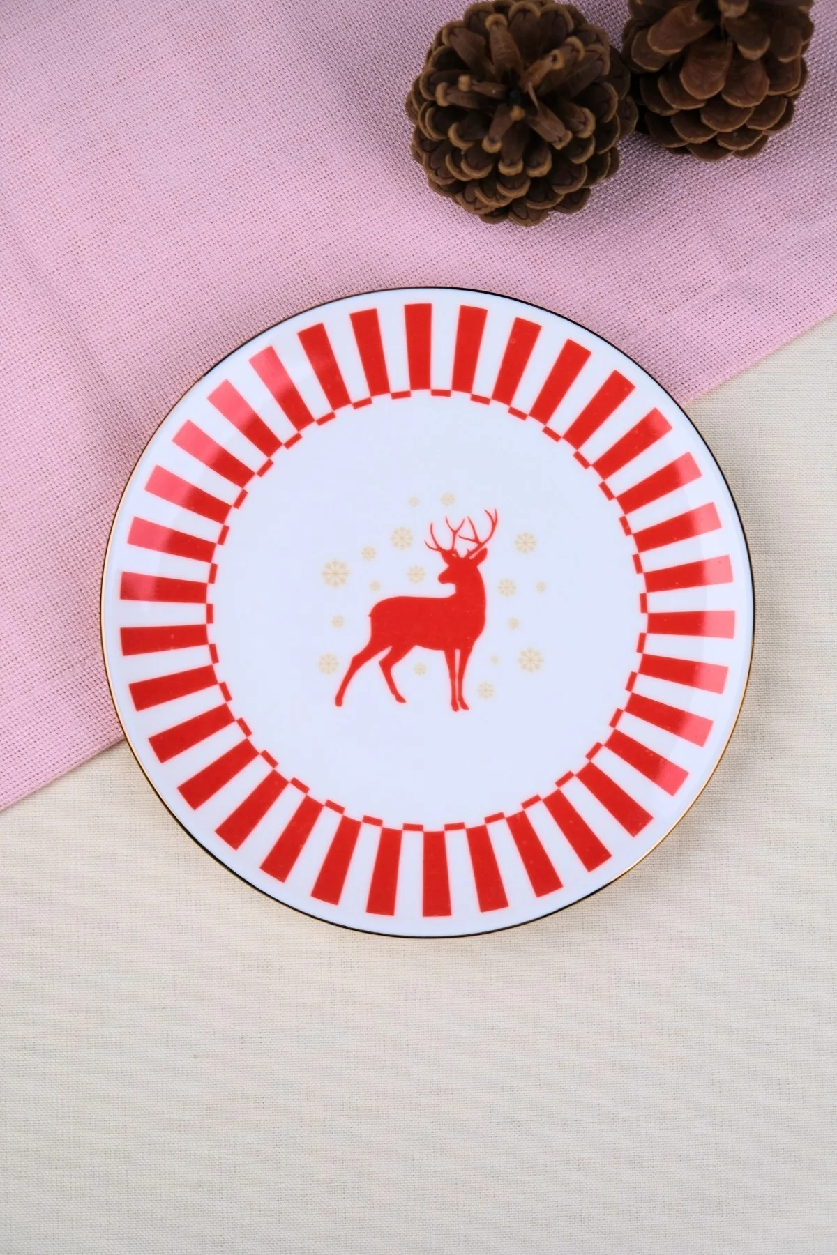 Tabak Evi Porselen Altın Yaldızlı Geyik Pasta Tabağı 20,50cm Tekli