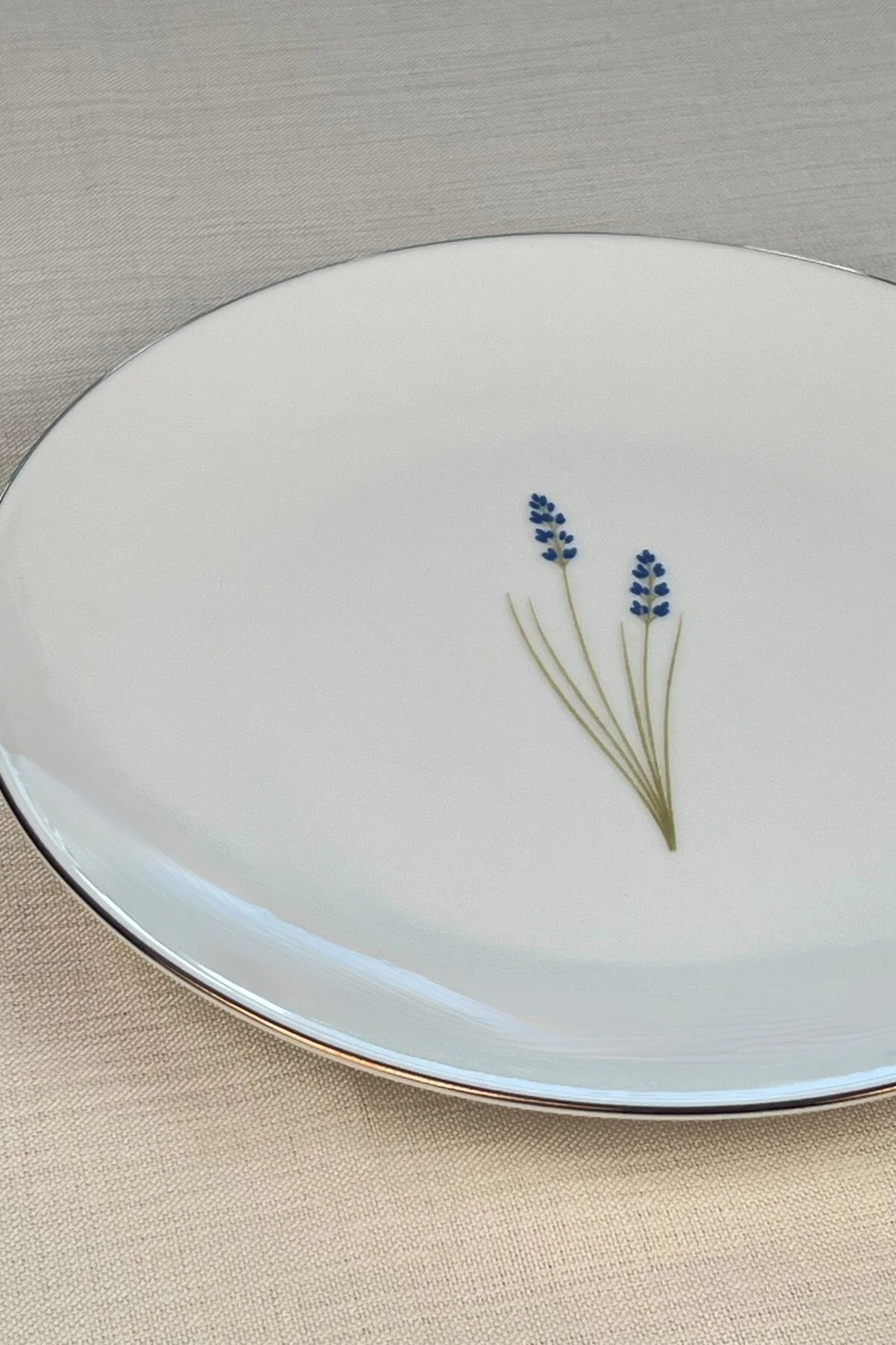 Tabak Evi Porselen Natura Lavanta Altın Yaldız Servis Tabağı 24,50cm 6 lı - tabakevi Görsel 4