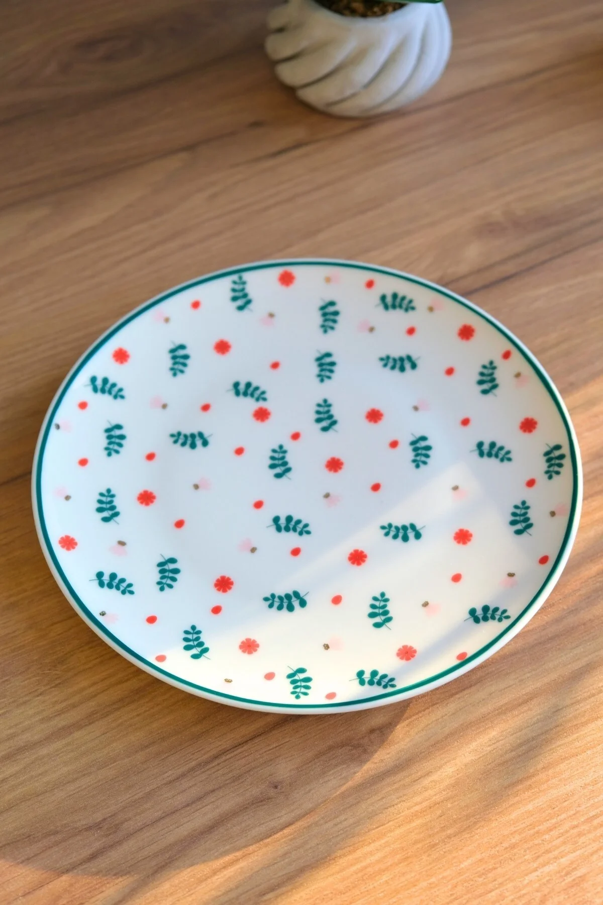 Tabak Evi Porselen Yeşil Çiçekli Pasta Tabağı Yeşil Fileli 20,50cm