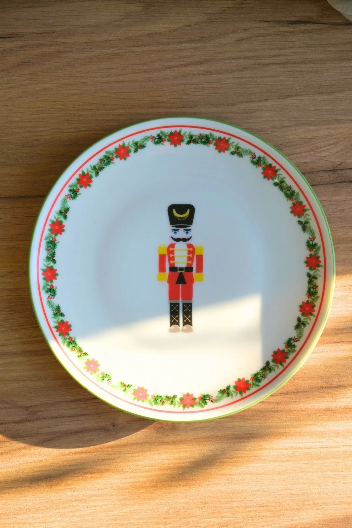 Tabak Evi Porselen Kurşun Asker Pasta Tabağı Yeşil Fileli 20,50cm - tabakevi Görsel 2