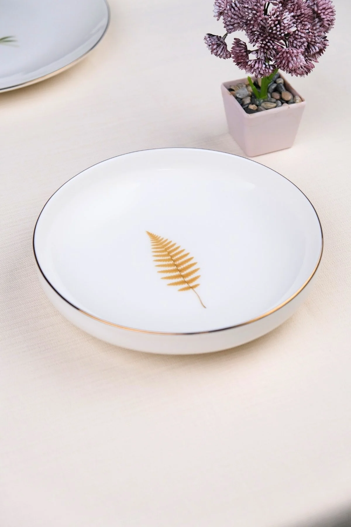 Tabak Evi Porselen Natura Fern Altın Yaldız Çukur Tabak 18,50cm 4 lü - tabakevi Görsel 3