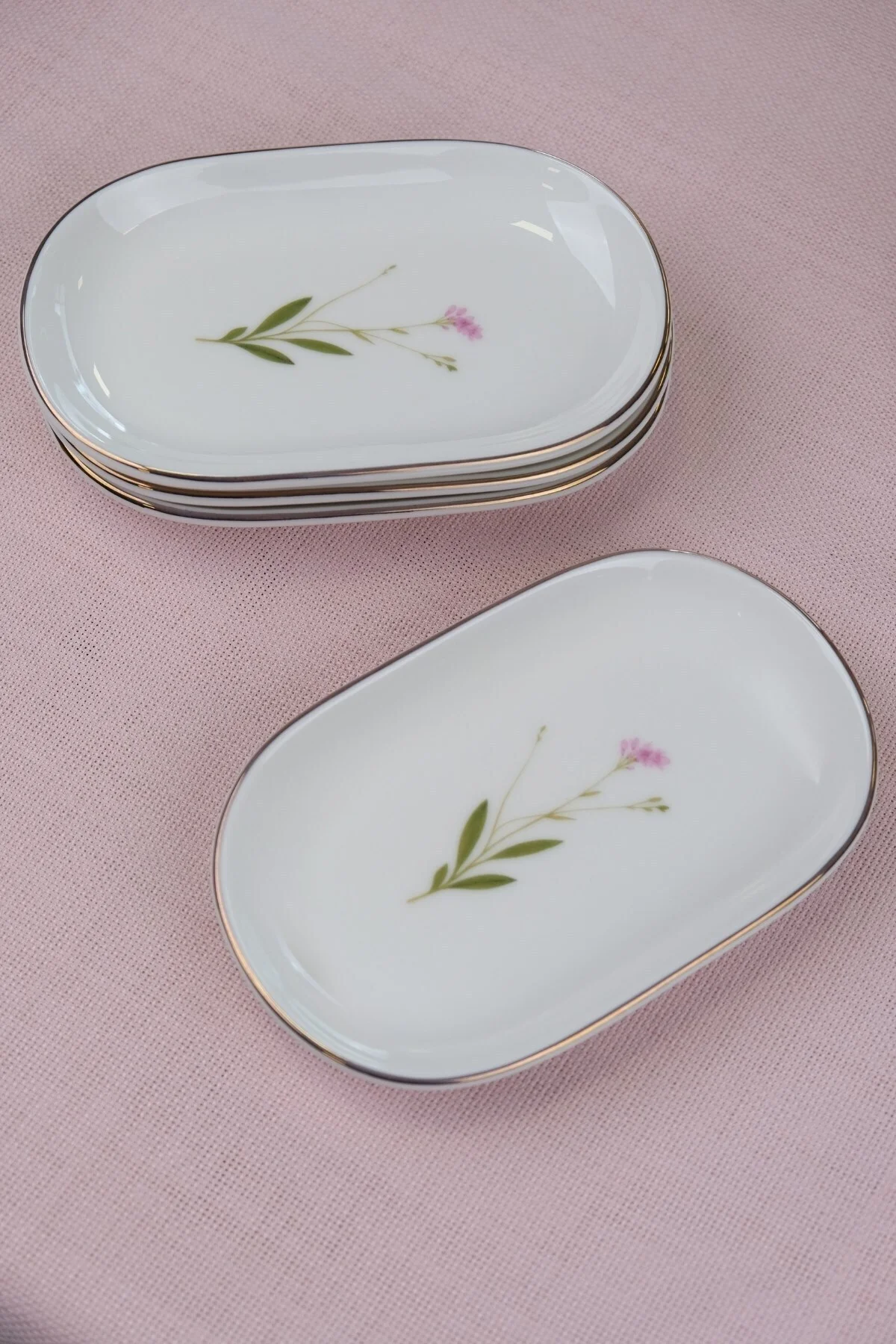 Tabak Evi Porselen Natura Çuha Altın Yaldızlı Oval Kayık Tabak 18x11x2,50cm 4 LÜ - tabakevi Görsel 4