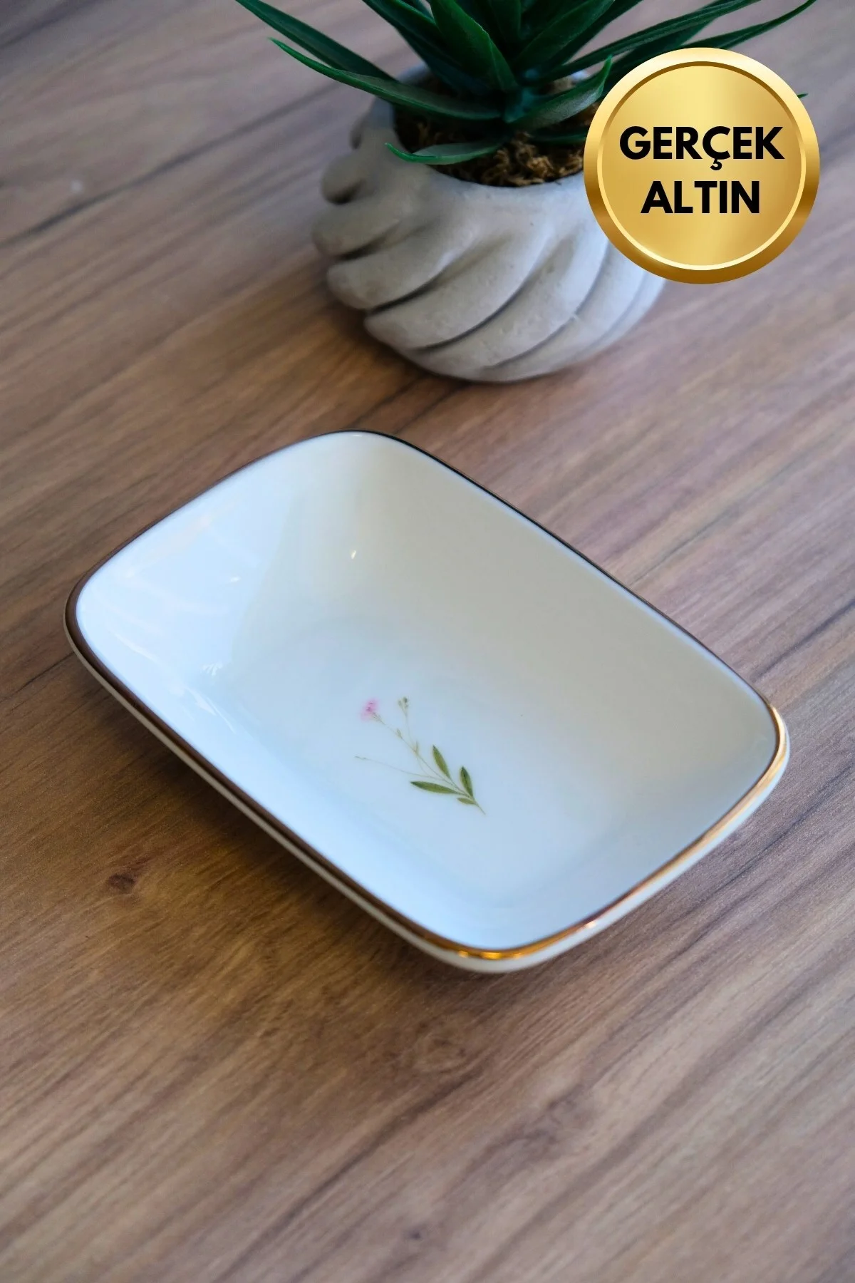 Tabak Evi Porselen Natura Çuha Altın Yaldızlı Dikdörtgen Kayık Tabak 14X9,8cm Tekli - tabakevi Görsel 4