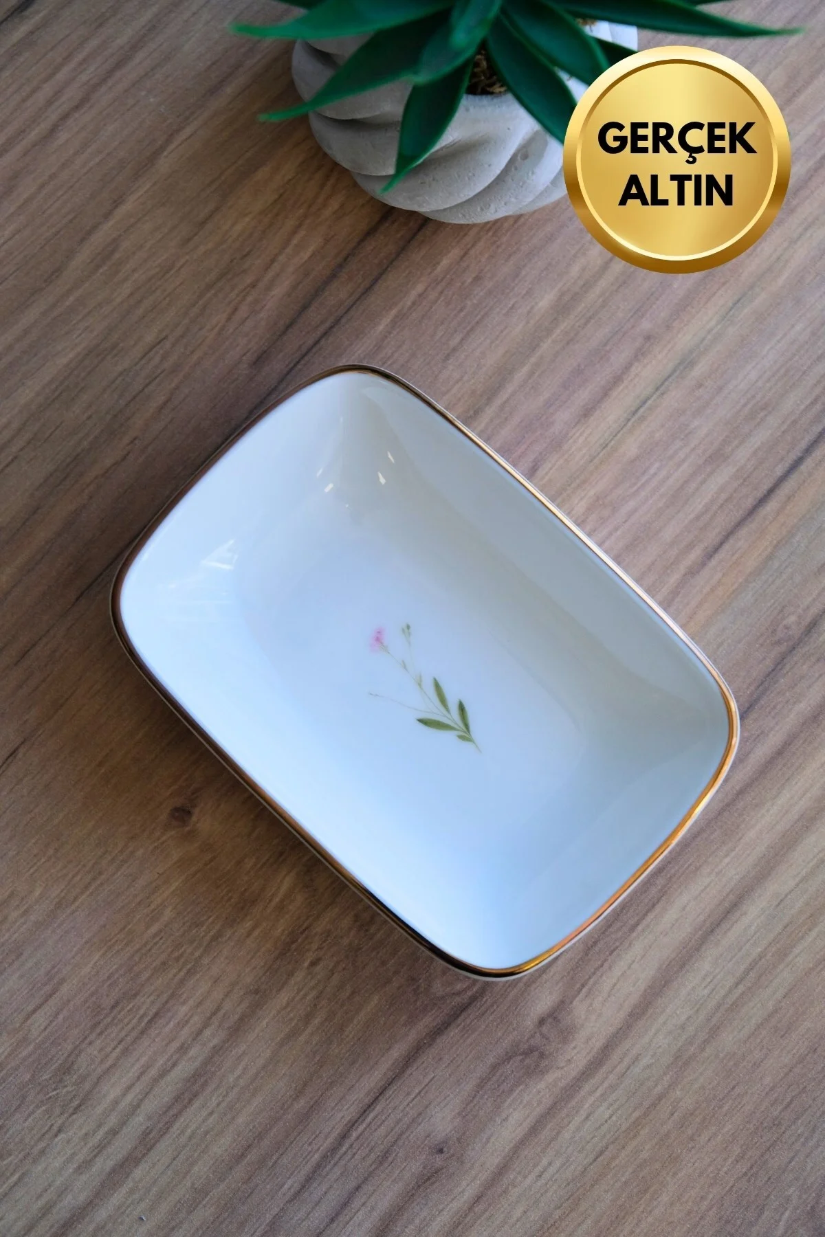 Tabak Evi Porselen Natura Çuha Altın Yaldızlı Dikdörtgen Kayık Tabak 14X9,8cm Tekli