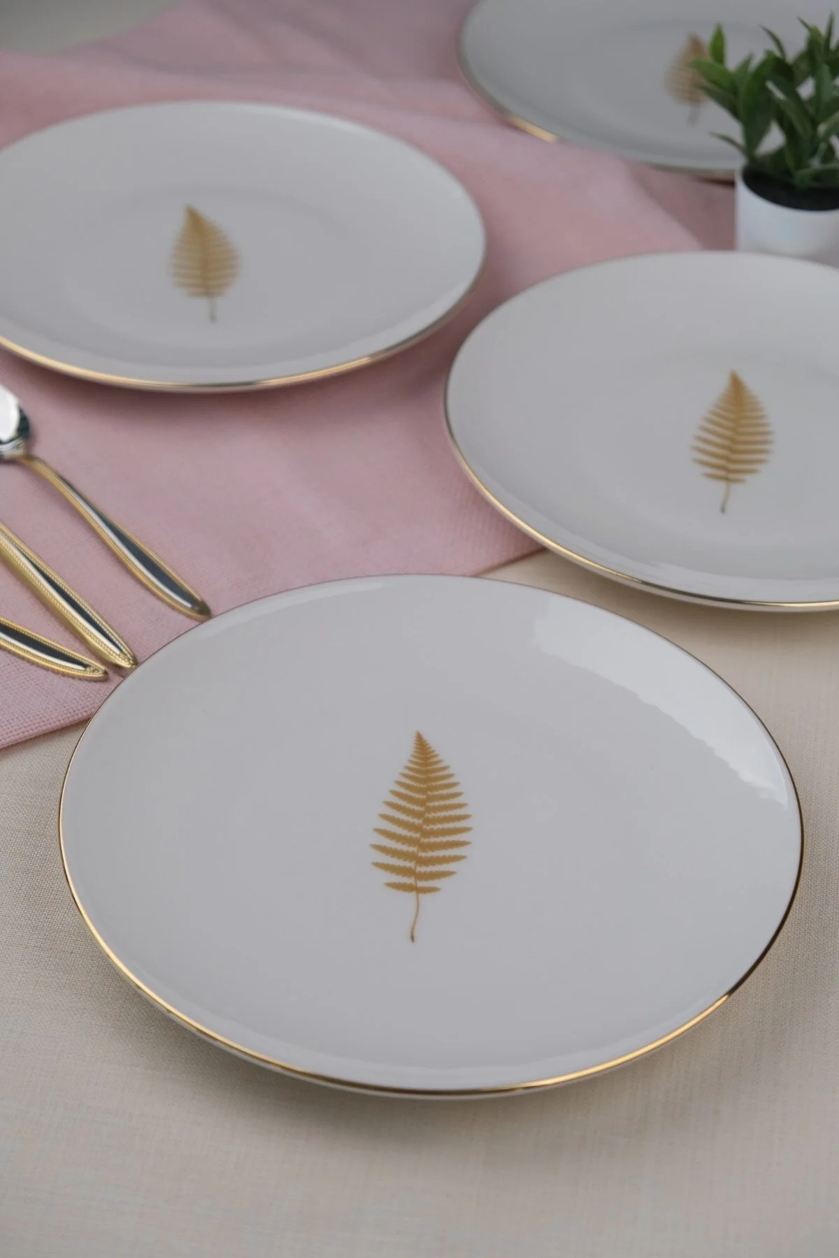 Tabak Evi Porselen Natura Fern Altın Yaldız Pasta Tabağı 20,50cm 4 lü - tabakevi Görsel 2