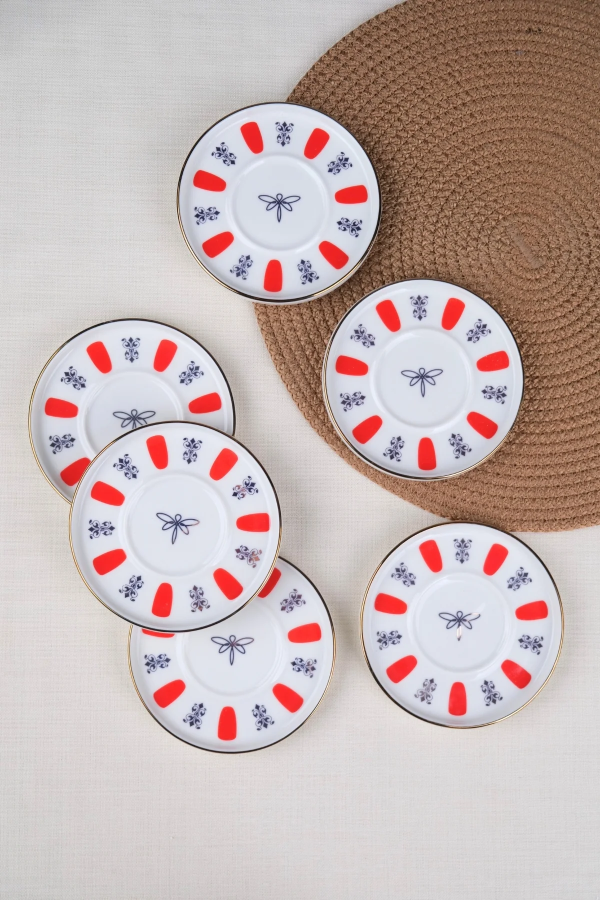Tabak Evi Porselen Acem Zade Kırmızı Çay Tabağı 12,5cm 6 lı - tabakevi Görsel 3