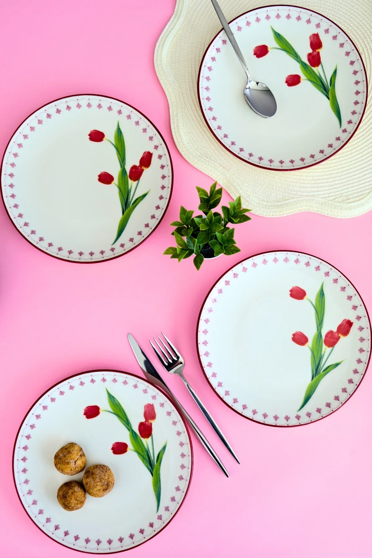 Tabak Evi Porselen Lale Tuval Pasta Takımı Rimli 20 Cm 4 Kişilik 4 Parça Tvl4ptprs1160