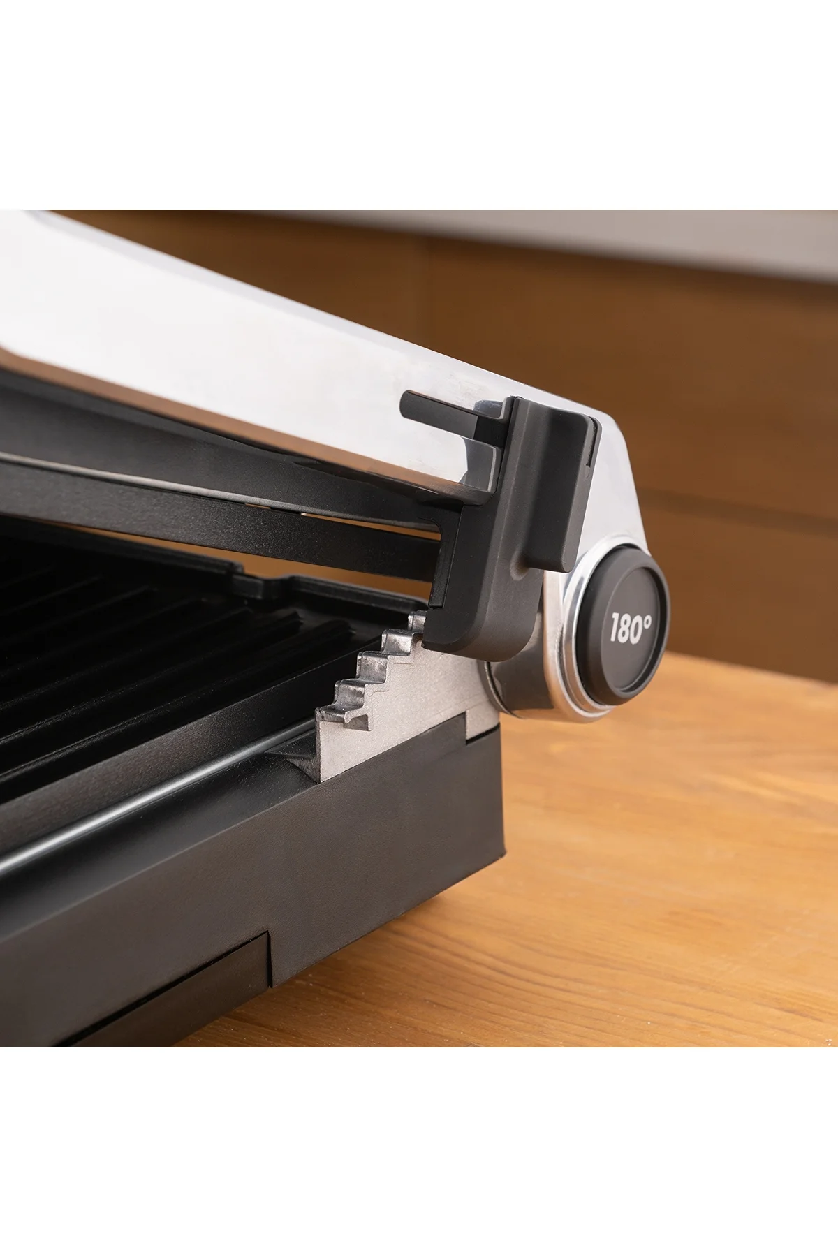 Grillmaster Inox Döküm Izgara ve Tost Makinesi 6 Dilim Kapasiteli - Emsan Görsel 7