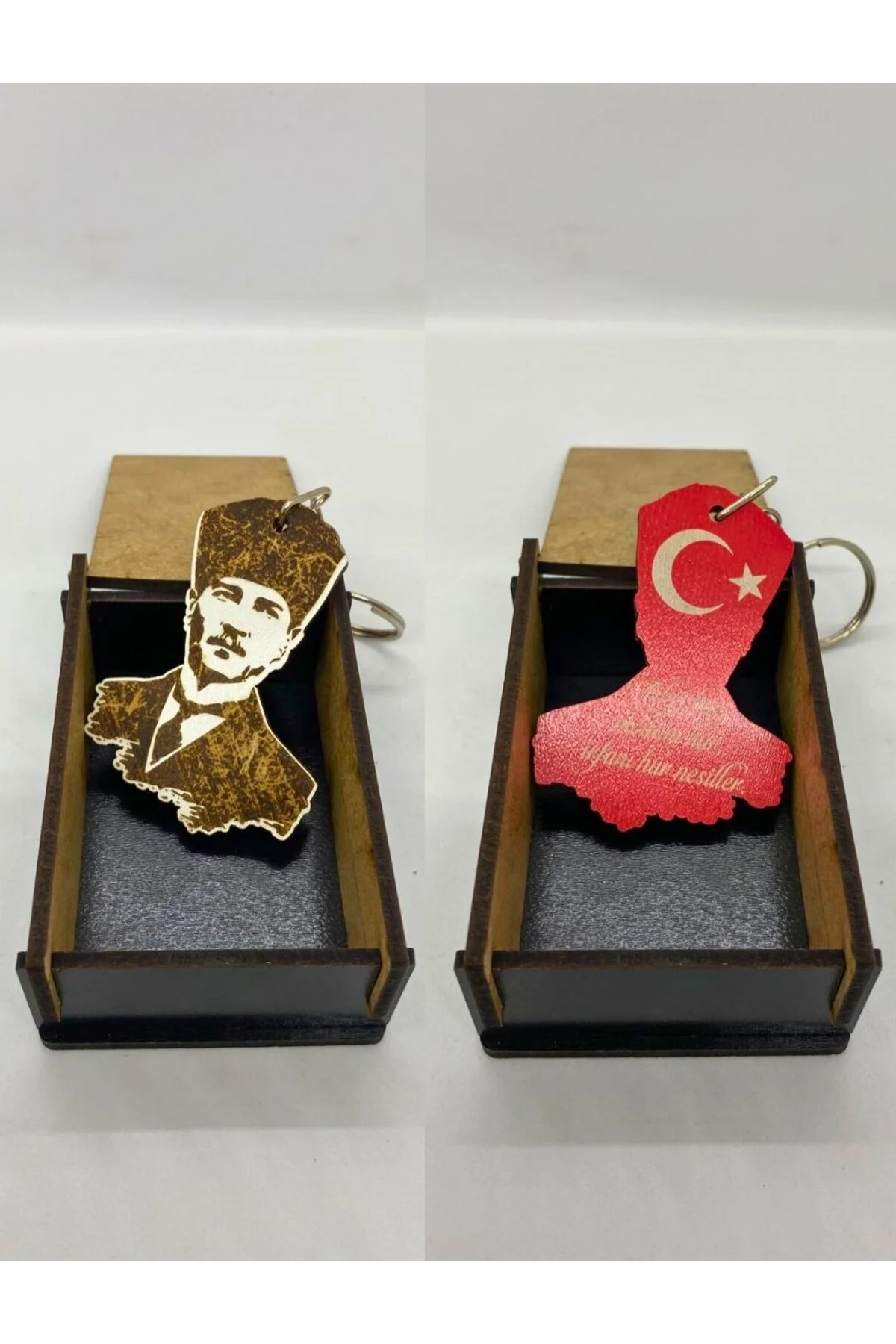 Atatürk Portreli ve Ay Yıldızlı Ahşap Anahtarlık 1-Adet Kişiselleştirilebilir Kutulu