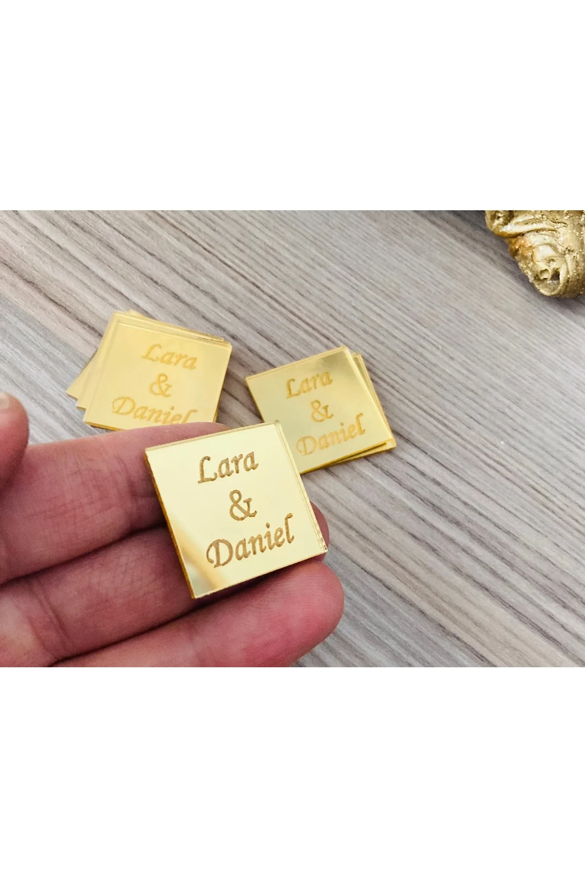 20 ADET 2x2 CM PLEKSI ETİKET PLEKSİ YAZI KARE PLEKSİ İSİM - guluslazerkesim Görsel 2