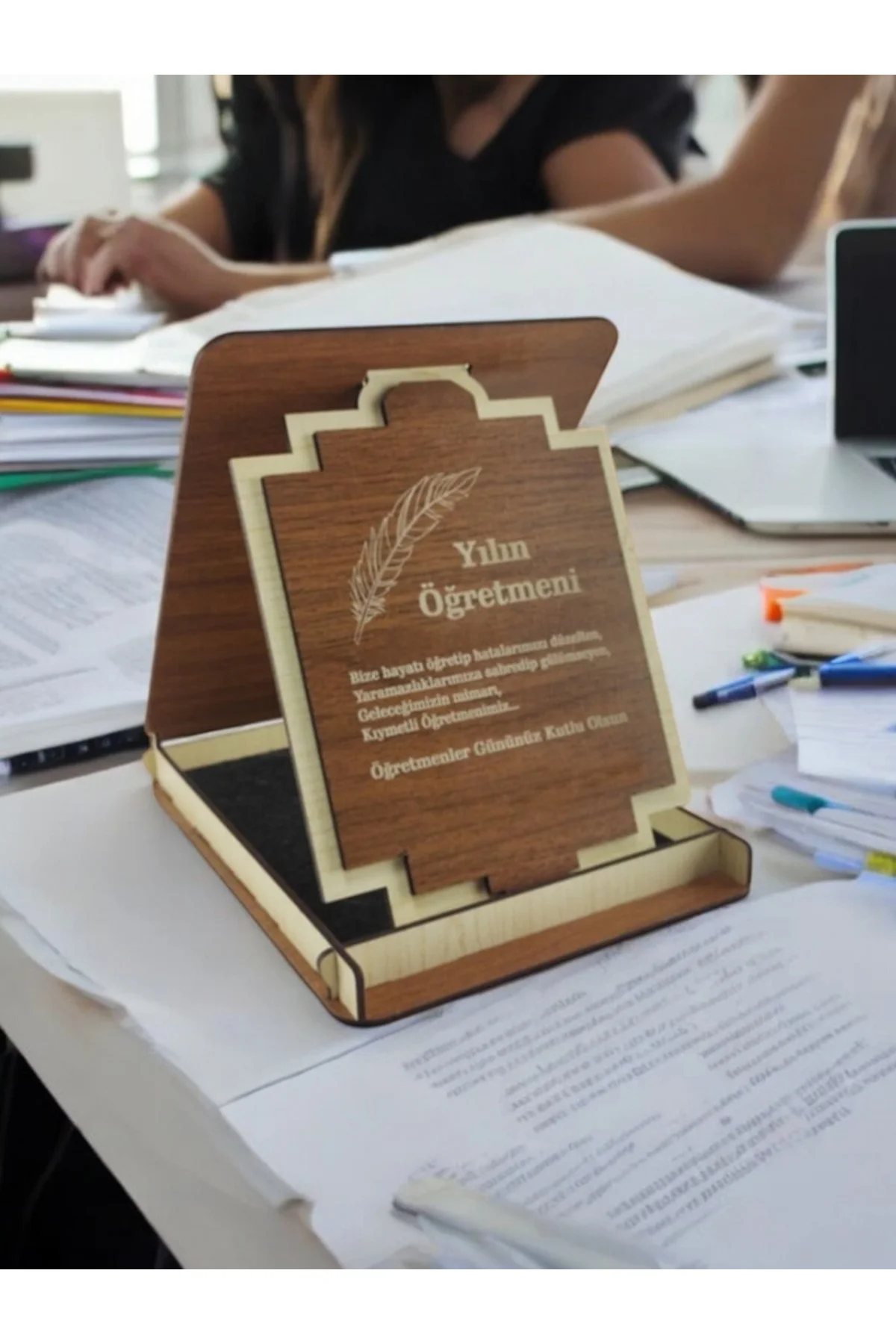Öğretmene Özel Ahşap Kutusunda Lazer Baskılı Ahşap Plaket - Fikart