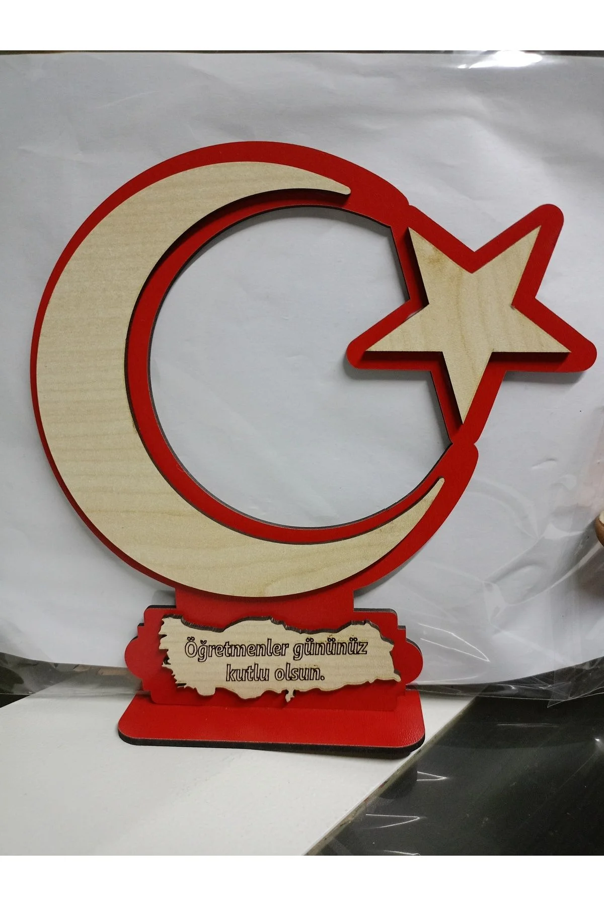 Öğretmenler gününe özel Türk Bayragı figürlü masaüstü plaket - Dayı Tasarım Görsel 2