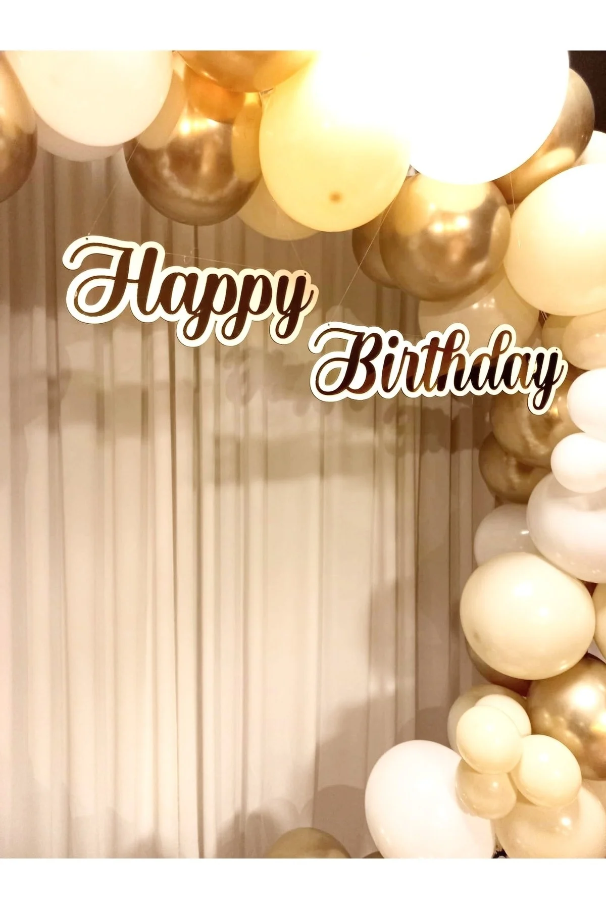 Beyaz Zemin Gold Pleksi Happy Birthday Yazısı